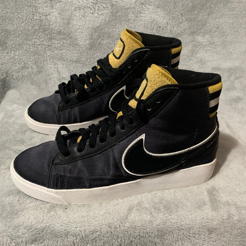 Nike Blazer Mid Varsity Jacket Pack Black Satin Yellow‎ Size 7 AV9375-012 Womens